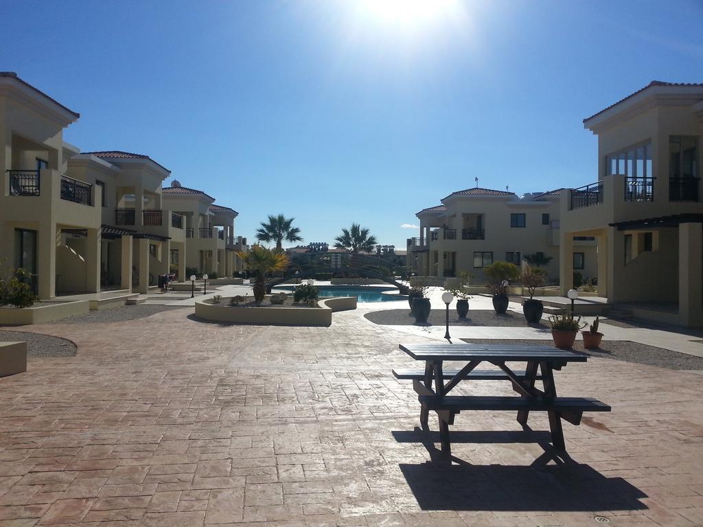 Faros Beach Paphos Habitación foto