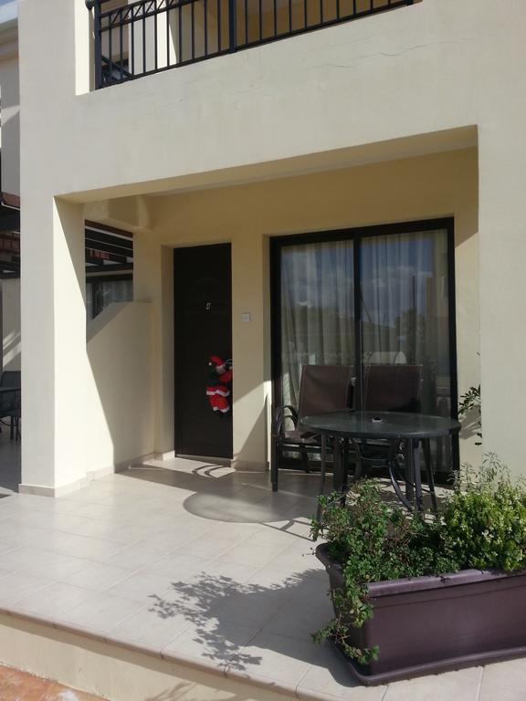 Faros Beach Paphos Habitación foto